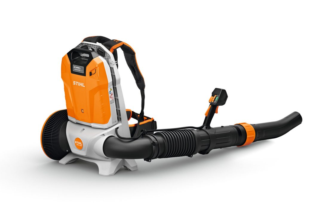 Baterijski leđni duvač STIHL BGA 300 – AP sistem bez baterije i punjača